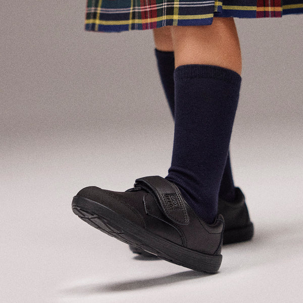 ZAPATOS COLEGIALES DE PIEL EN NEGRO BETA