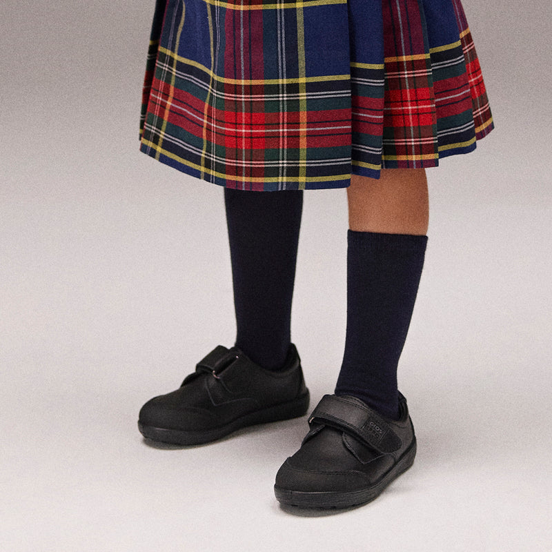 ZAPATOS COLEGIALES DE PIEL EN NEGRO BETA