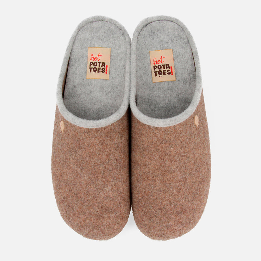 Zapatillas de estar por casa Hot Potatoes en marrón LABINSK