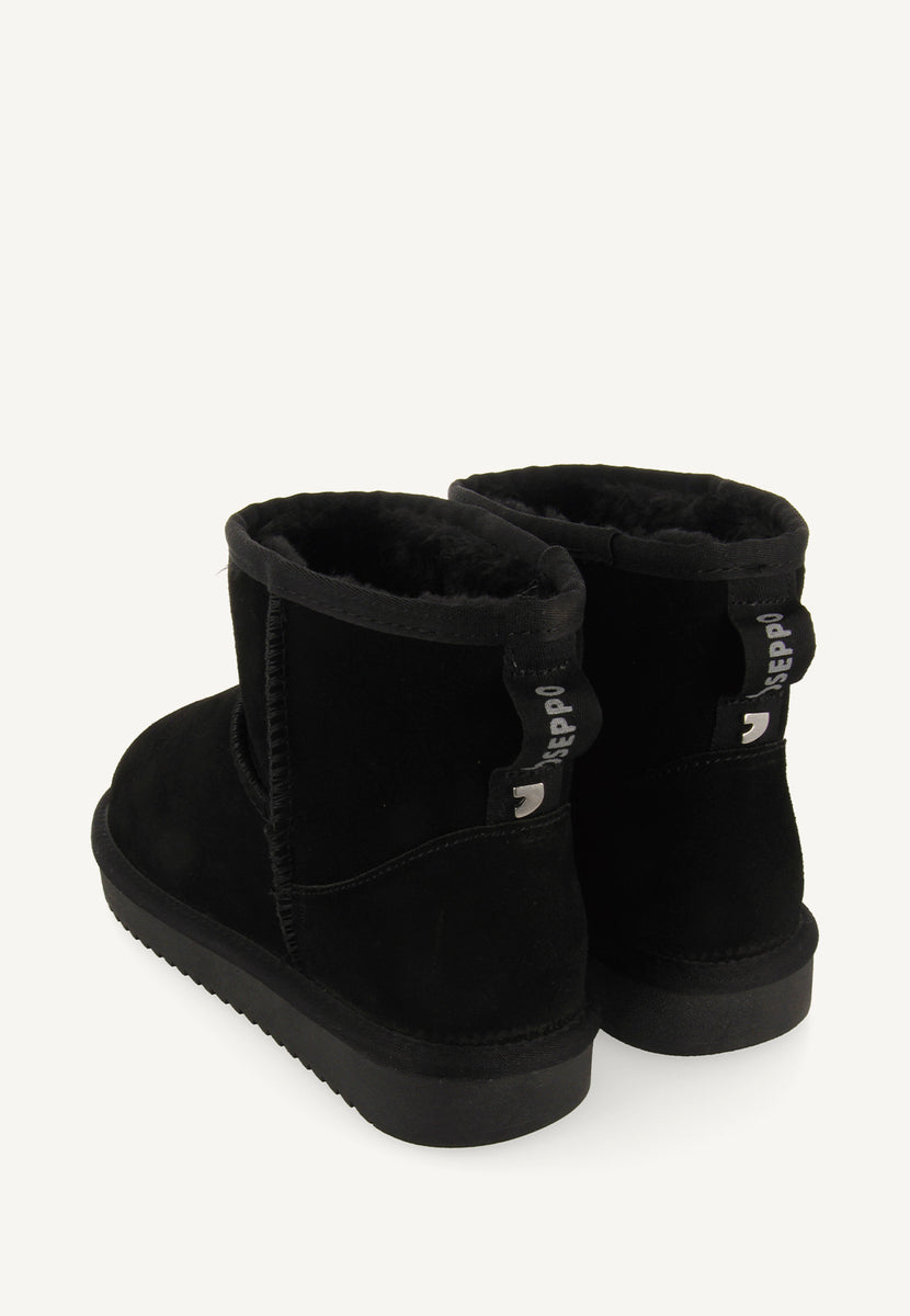 BOTAS AUSTRALIANAS COLOR NEGRO DE CAÑA MEDIA PARA MUJER GILLIAM
