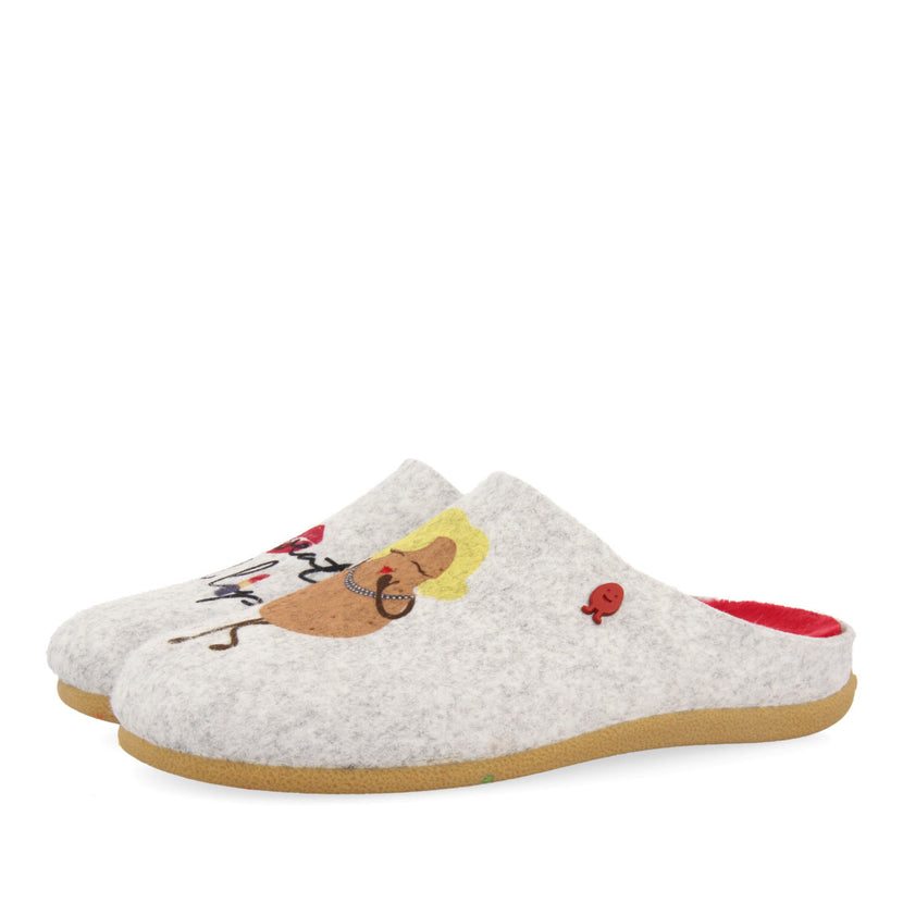 ZAPATILLAS DE ESTAR POR CASA DE LA COLECCIÓN HOT POTATOES KLOCH