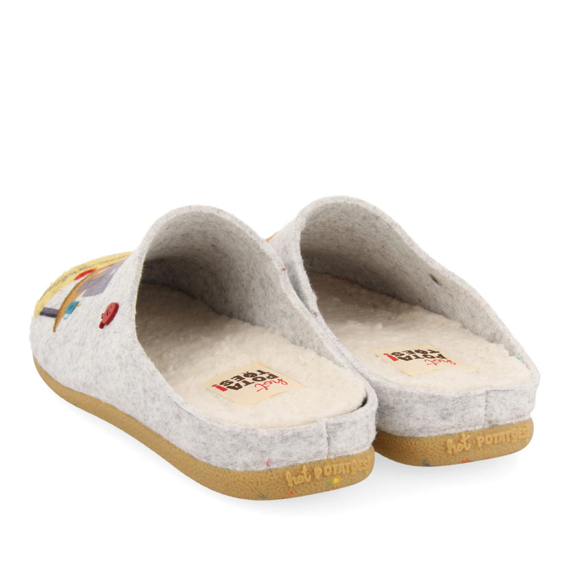 ZAPATILLAS DE ESTAR POR CASA DE LA COLECCIÓN HOT POTATOES HATTING