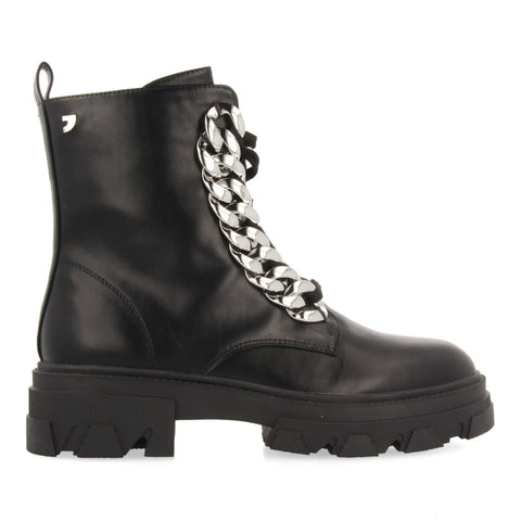 HOLZTHUM WOMEN'S BLACK LACE-UP COMBAT BOOTS WITH TRACK SOLES AND MAXI CHAINS