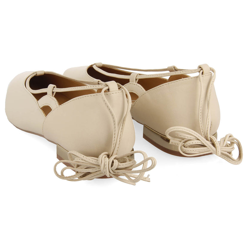 Bailarinas color off-white de piel con cordones para mujer maringa