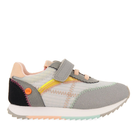 SNEAKERS GRISES CON CORREA AJUSTABLE PARA NIÑA BETIM