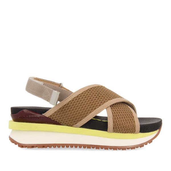 Sandalias deportivas beige con corte de rejilla para mujer caturai