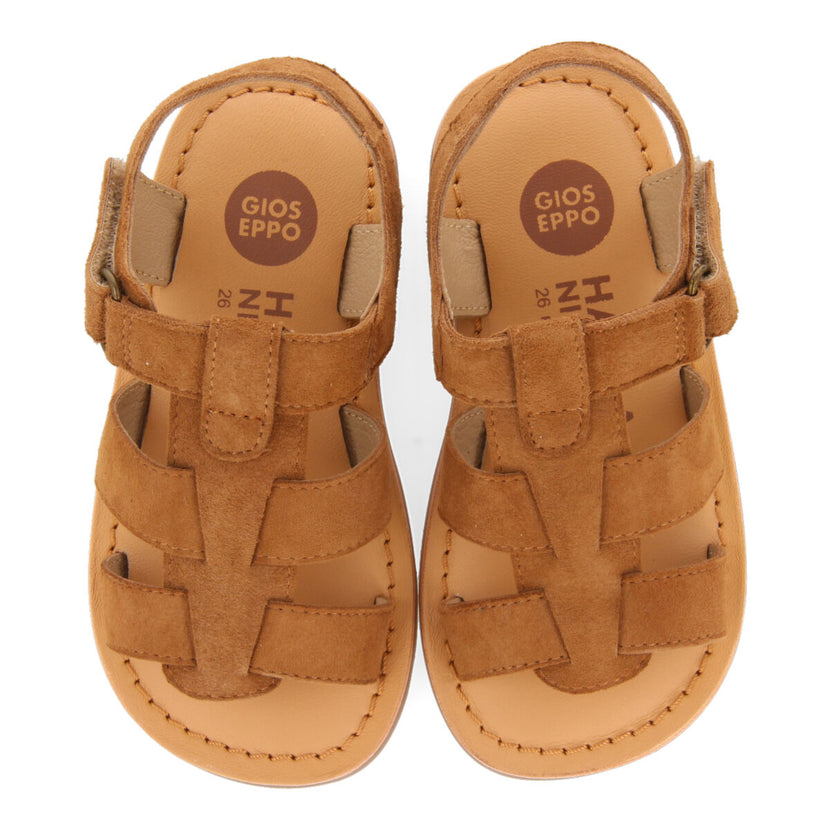 Sandalias de piel en color cuero tipo cangrejera para niño anaco
