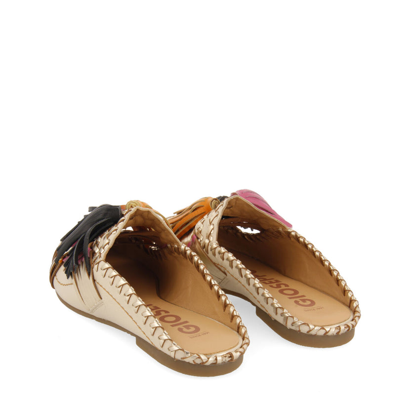 Babuchas de piel off-white con borlas para mujer papantla