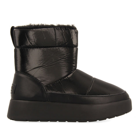 BRECHIN BLACK QUILTED SHEARLING BOOTS