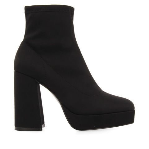 TURENKI WOMEN'S BLACK ANKLE BOOTS WITH WIDE HEELS AND PLATFORMS