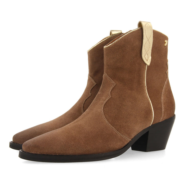Botín estilo cowboy taupe de serraje con detalles dorados para mujer airth