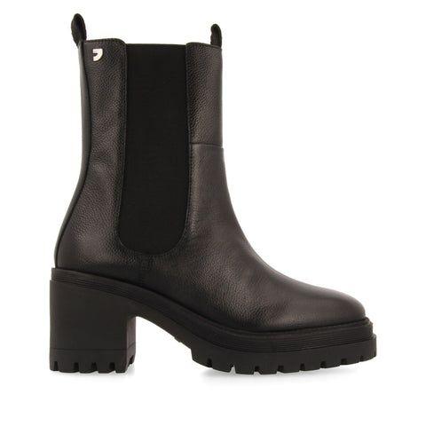 HORSENS WOMEN'S BLACK CHELSEA BOOTS WITH HEELED TRACK SOLES
