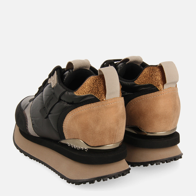 Sneakers nere monocolore imbottite con dettagli e zeppa interna da donna anif