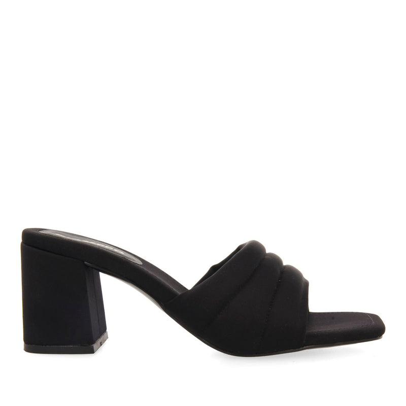 SANDALI NERI A TACCO SCARPE APERTE SUL RETRO PER DONNA BUCODA