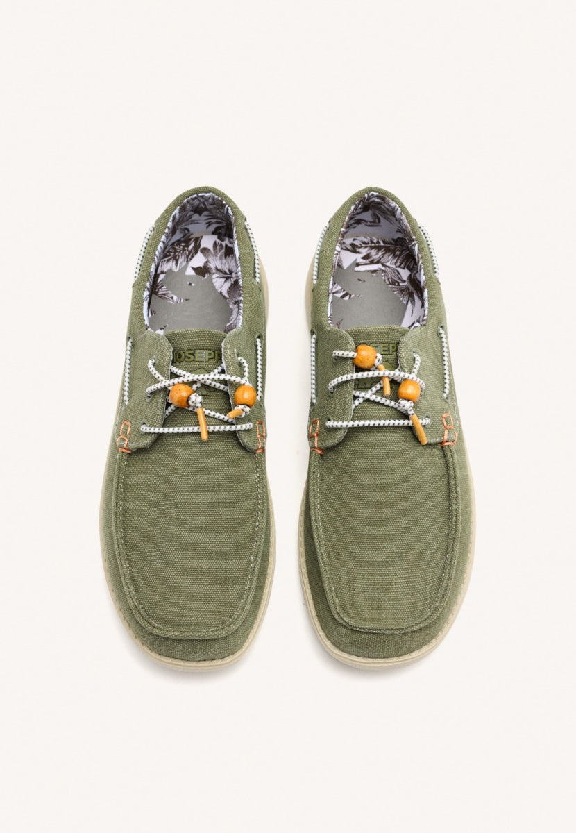 MOCASSINS DE COULEUR KAKI DE STYLE NAUTIQUE AVEC DES DÉTAILS DE COULEURS POUR HOMME SULT