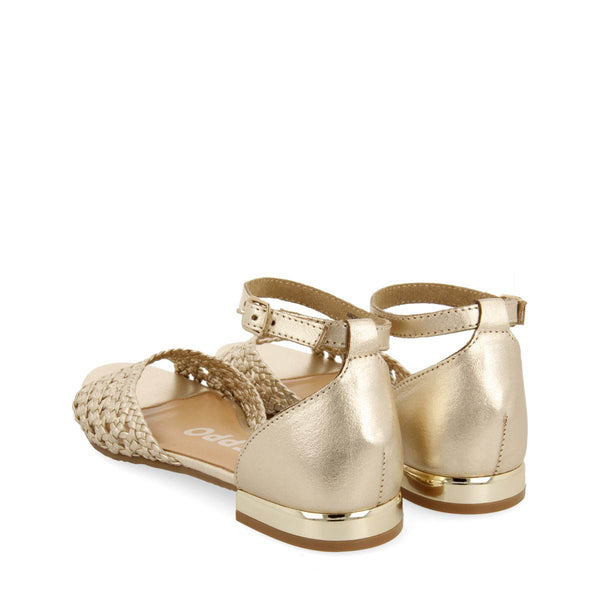 BAILARINAS COLOR PLATINO DE PUNTA ABIERTA DE PIEL CON TRENZADOS Y CIERRE CON PULSERA PARA MUJER MAUPIN