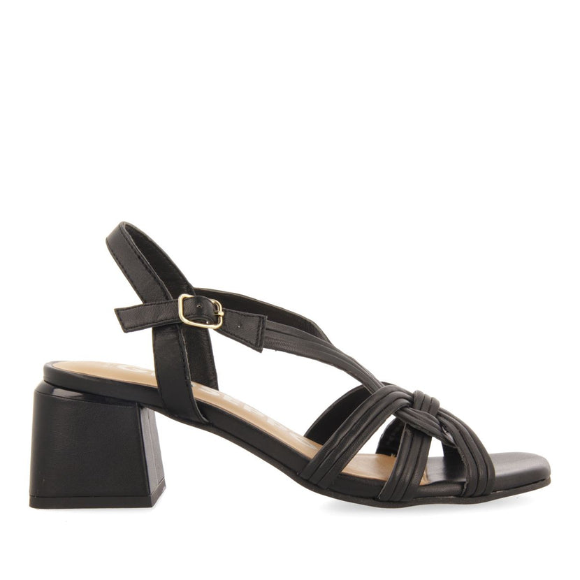 SANDALES NOIRES À TALONS AVEC BRIDES TRESSÉES POUR FEMME BULQIZE
