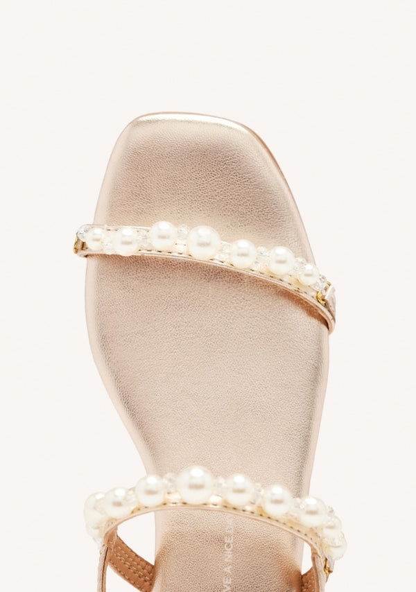 SANDALIAS COLOR PLATINO DE PIEL CON PERLAS PARA MUJER ZERQAN