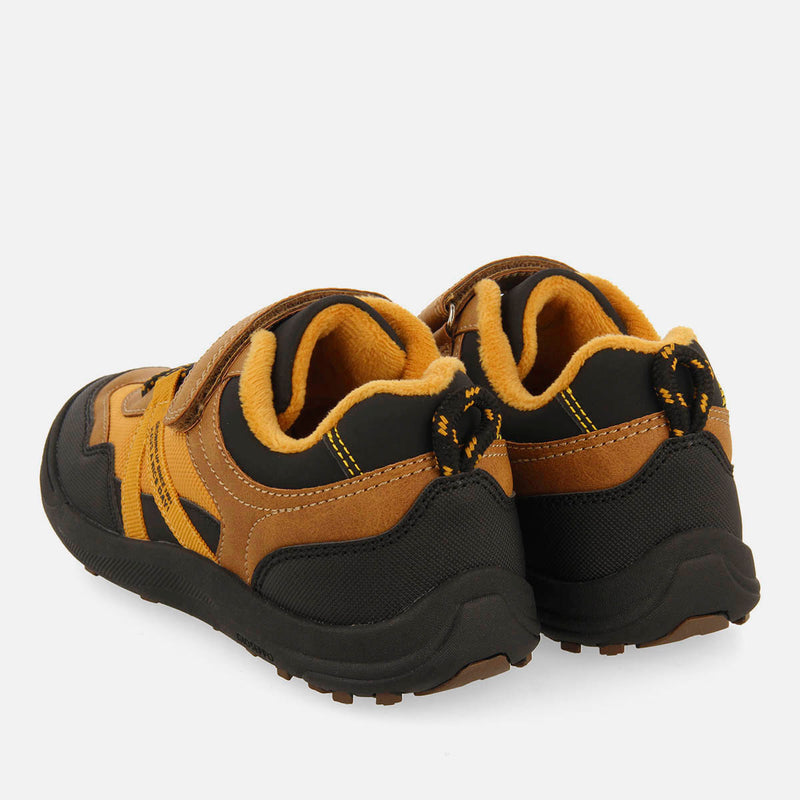 SNEAKERS ESTILO TREKKING JULBACH