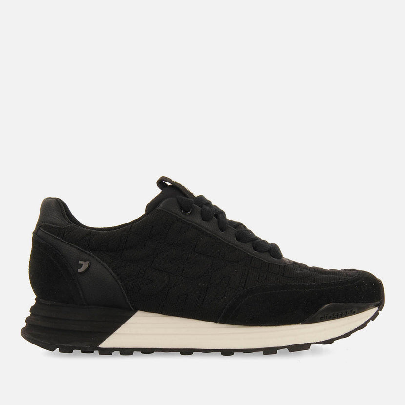 PADDED SNEAKERS SVIT
