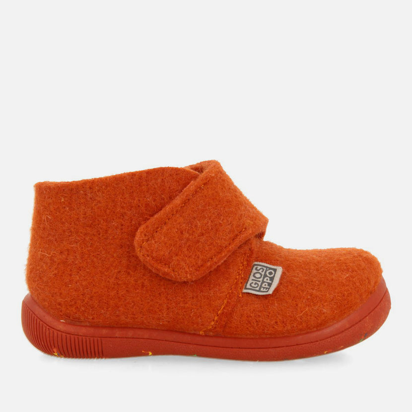 ZAPATILLAS DE ESTAR POR CASA ABOTINADAS SCIPIO