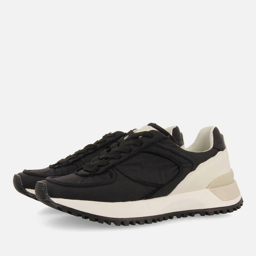 SNEAKERS METALIZADAS TULLY