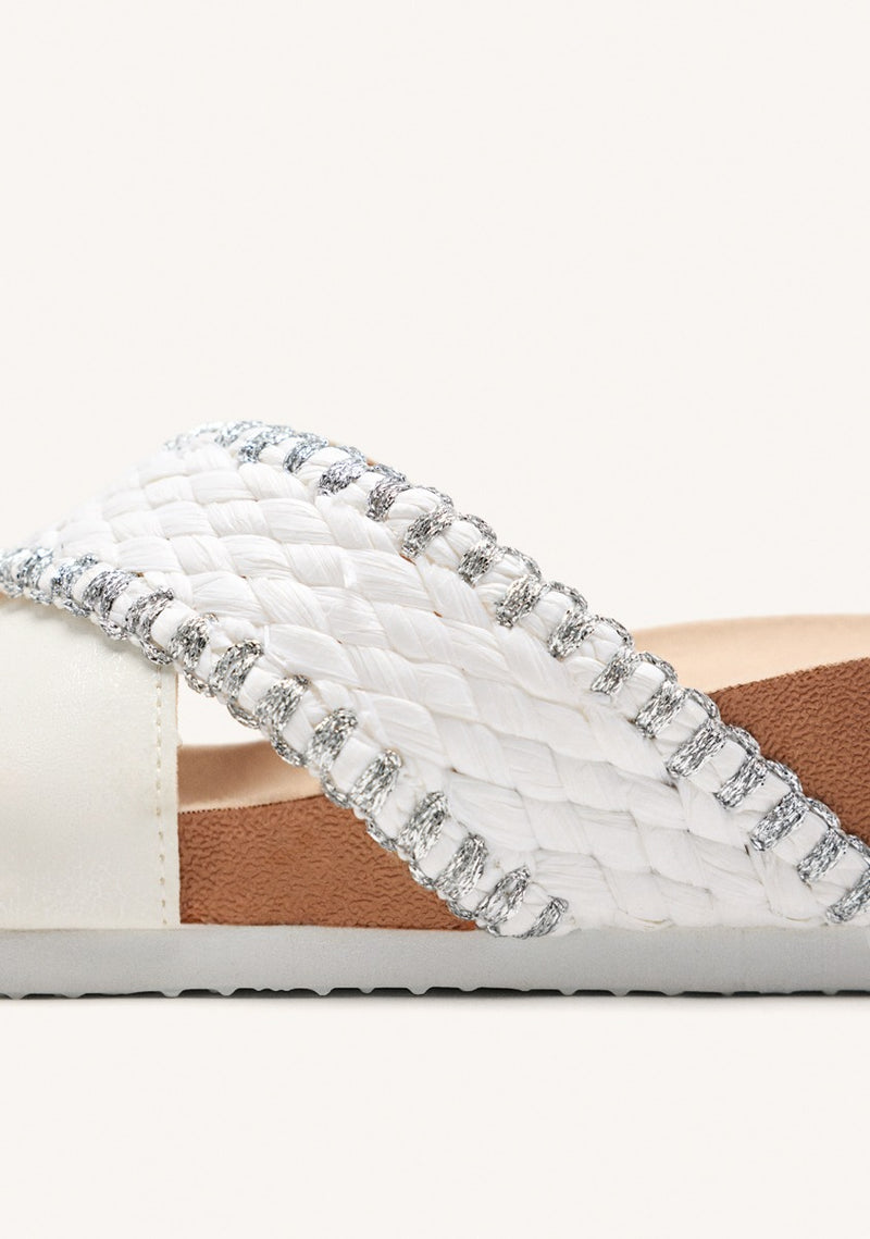 SANDALI CON ZEPPA INTRECCIATI OMA