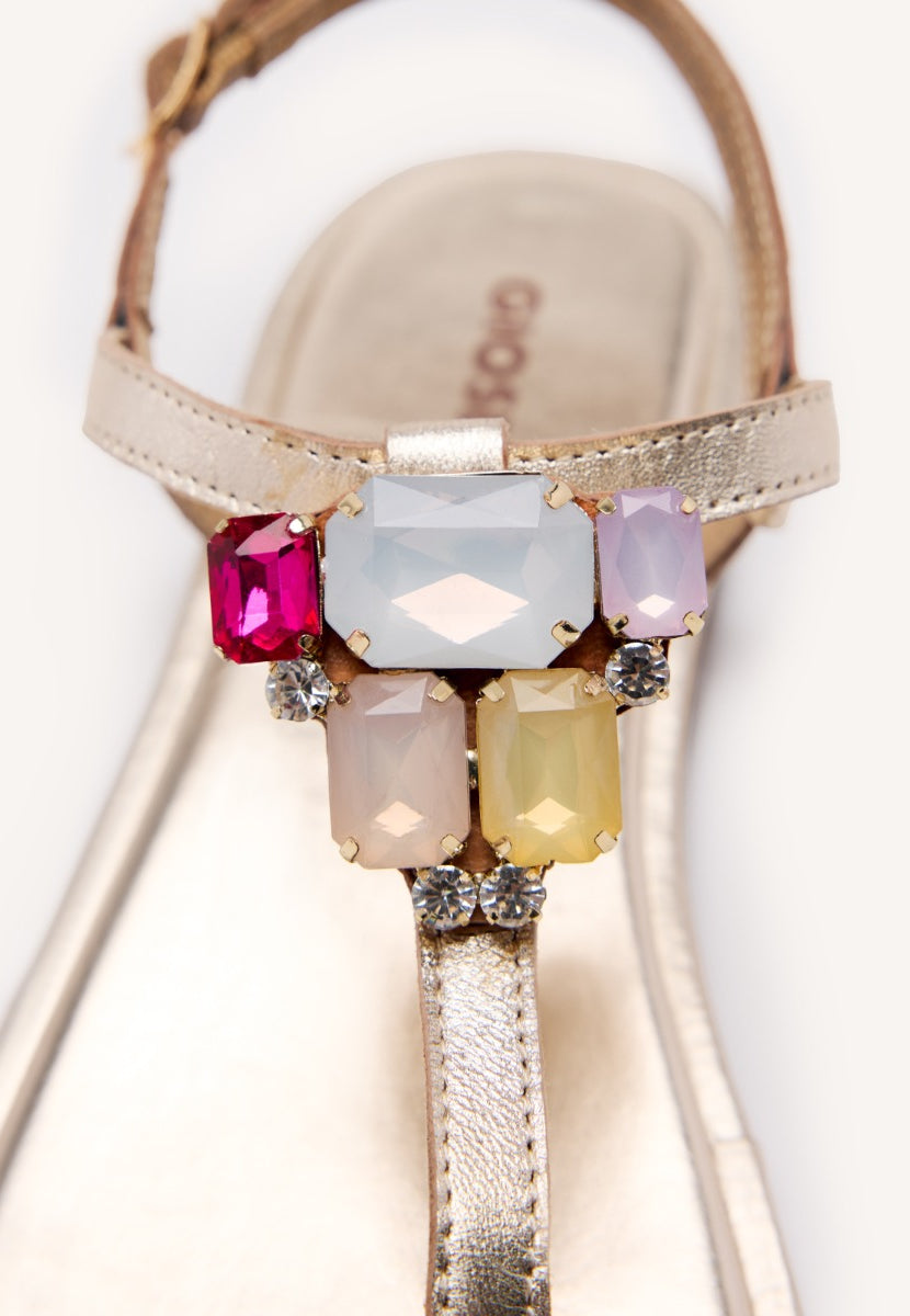 SANDALES GRECQUES AVEC BORDS DE PERLES CUIR
