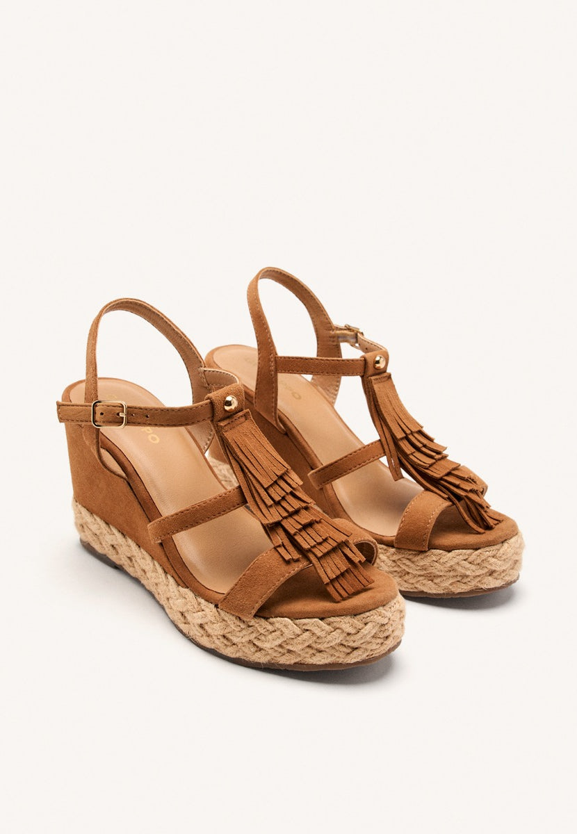 LEATHER FRINGE WEDGE SANDALS ELDERON