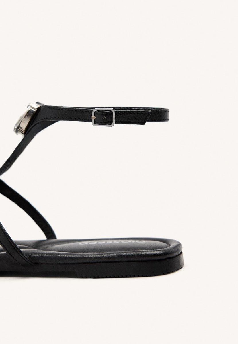 SANDALIAS PEDRERÍA PIEL LYNNFIELD