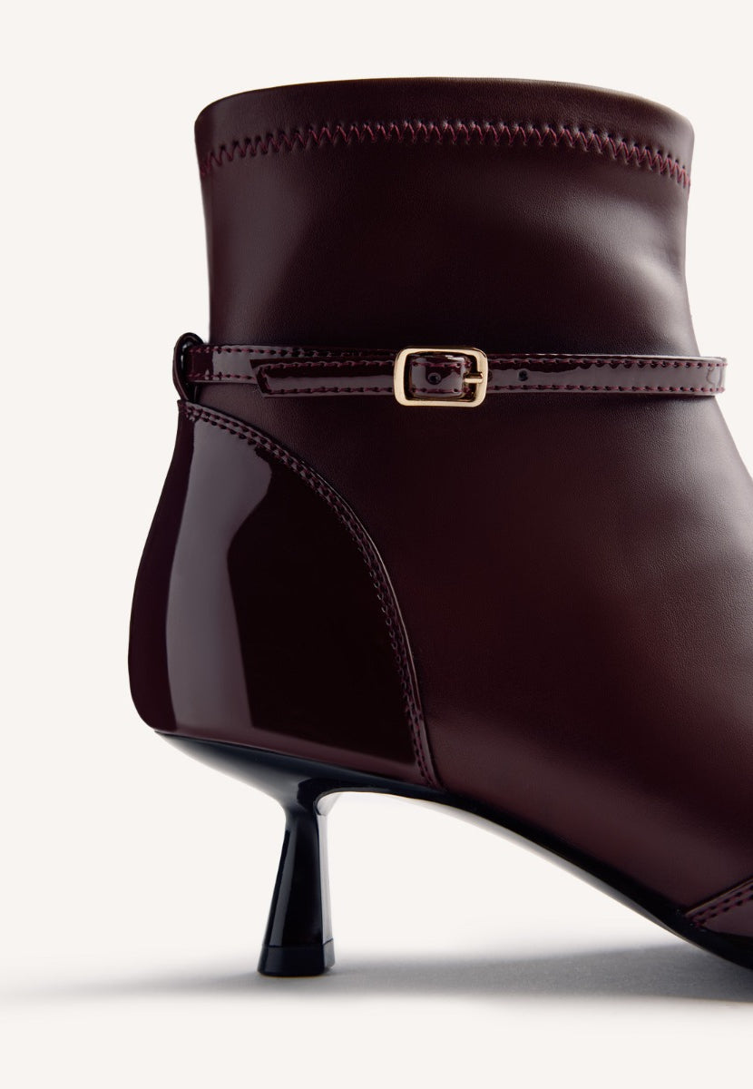 KITTEN HEEL BOOTS CASPIAN