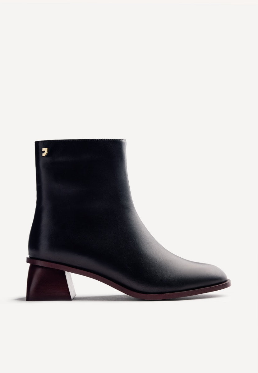 LEATHER BOOTS PIERZ