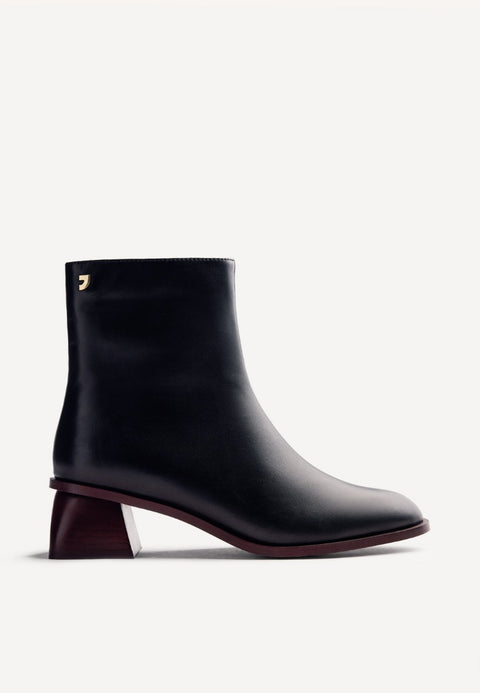 LEATHER BOOTS PIERZ