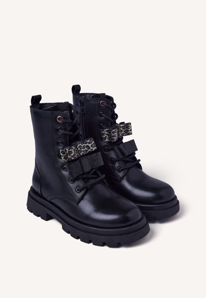 BOTAS COURO LAÇOS AGASSIZ