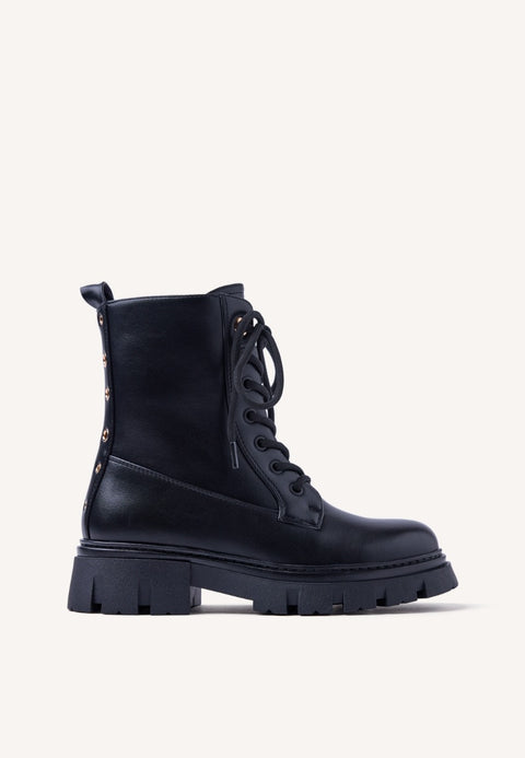EYELET BOOTS IHLEN