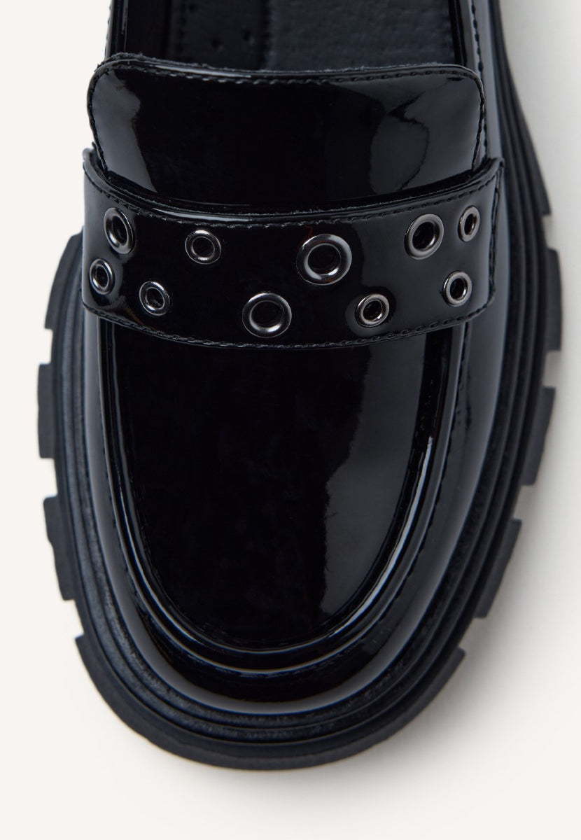 LOAFERS EFEITO PATENTE EYELET CHEAM