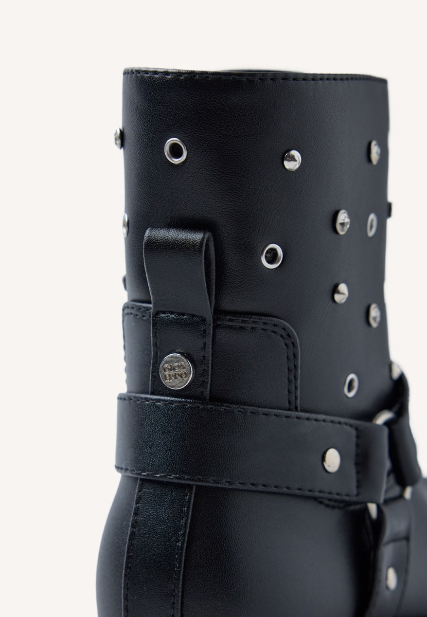 STUD AND EYELET BOOTS AKELEY