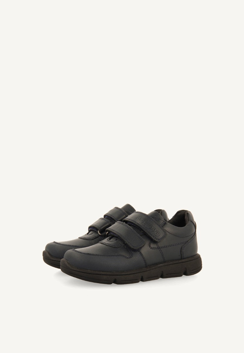 SCHOOL TENNIS SHOES MADE OF LEATHER MARVEDE