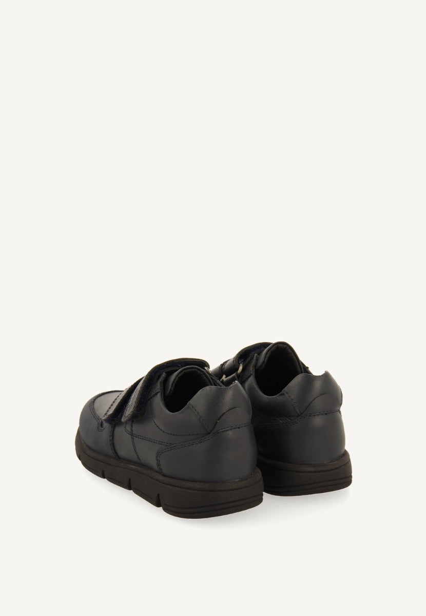 SCHOOL TENNIS SHOES MADE OF LEATHER MARVEDE