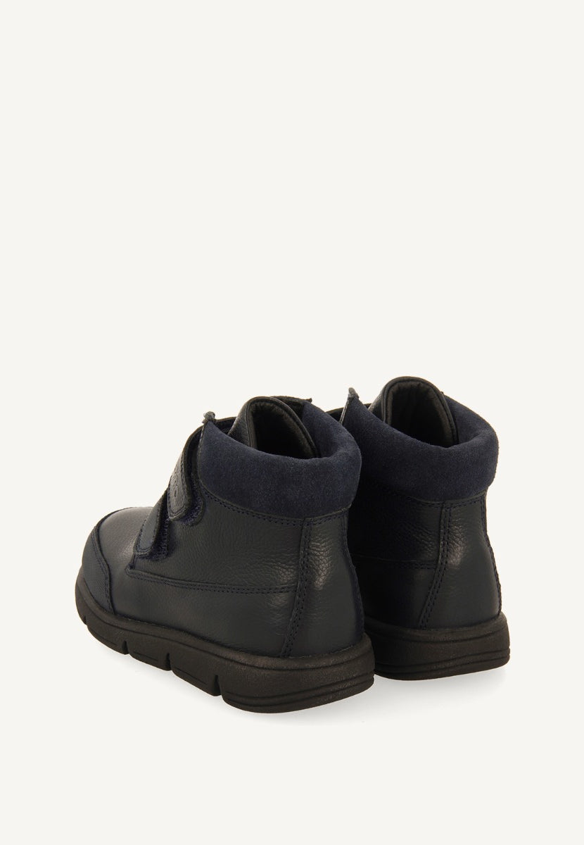 BOTINES COLEGIALES PIEL SAUNTE