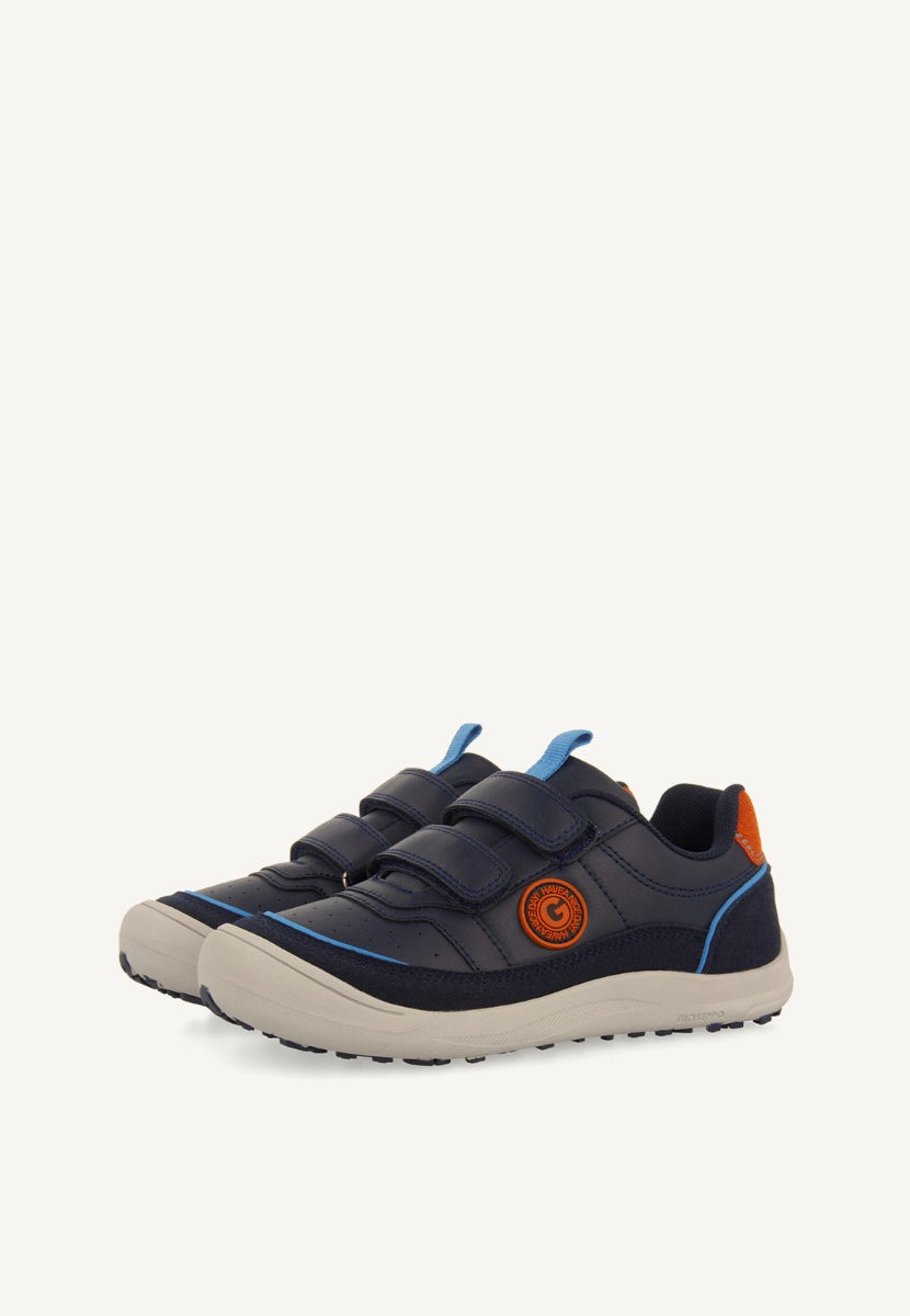 BASKET STYLE SPORTS SHOES