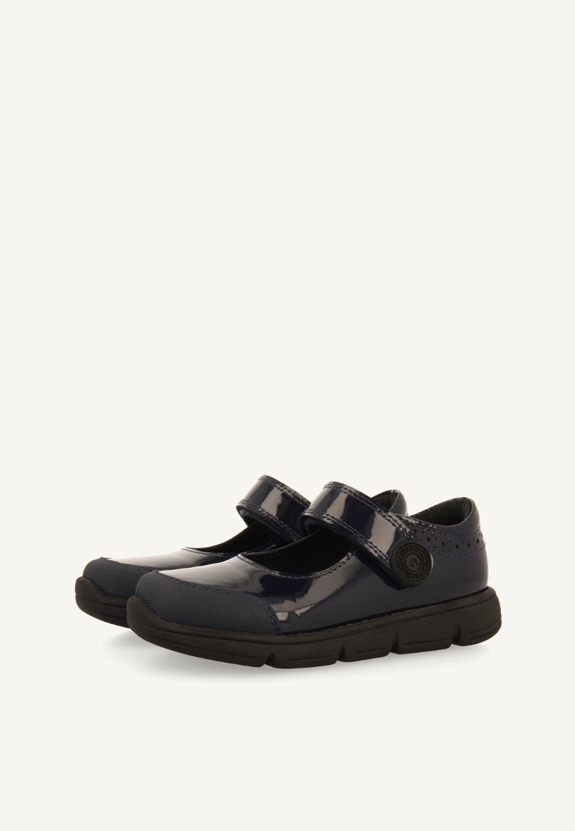 SECONDARY SCHOOL PATENT LEATHER BEKES BASKETS