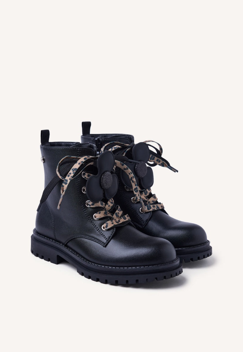 BOTAS DE FLORES MULLIKEN