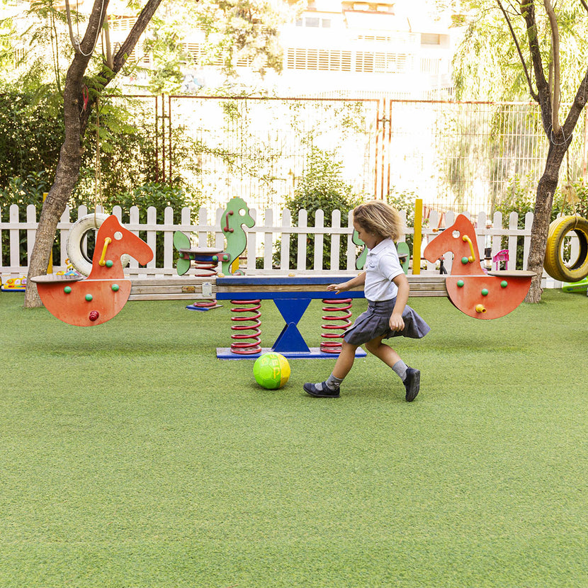 COLEGIALES DE PIEL NEGROS TIPO BAILARINA CON CIERRE AJUSTABLE  LAMBDA