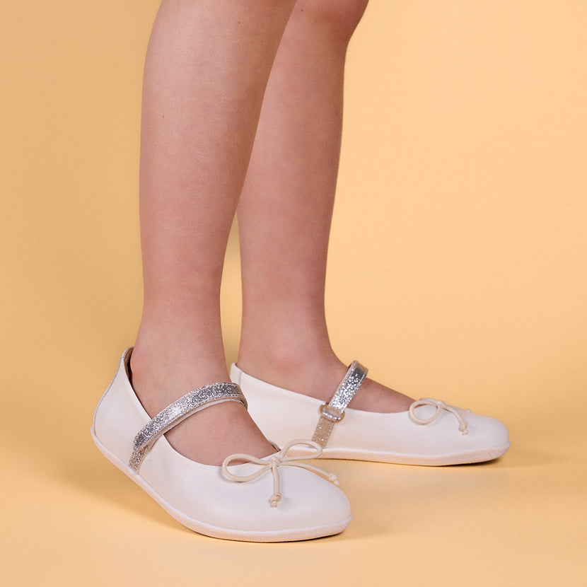 WHITE GLITTERY BALLET FLATS WITH BOW EMBELLISHMENT FOR GIRLS AND BOYS ANNSVILLE