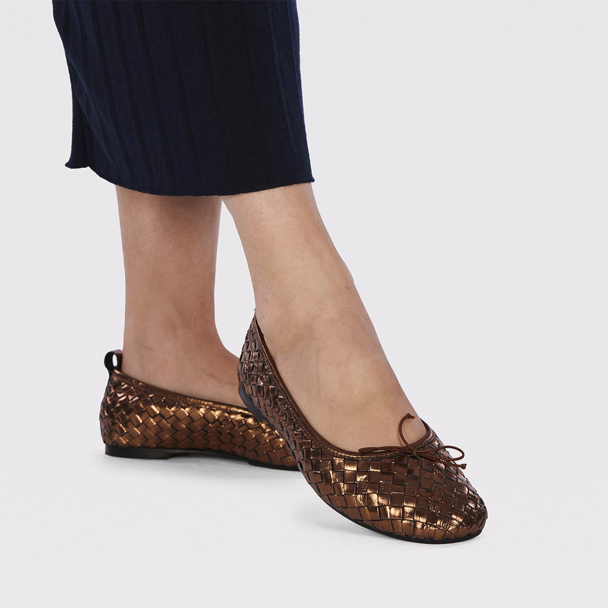 Tulbing women's bronze braided leather ballet flats