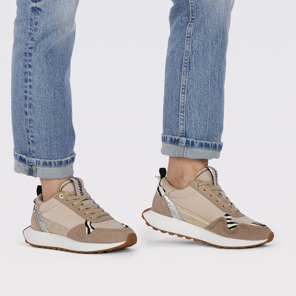 Naestved women's beige retro sneakers with animal print