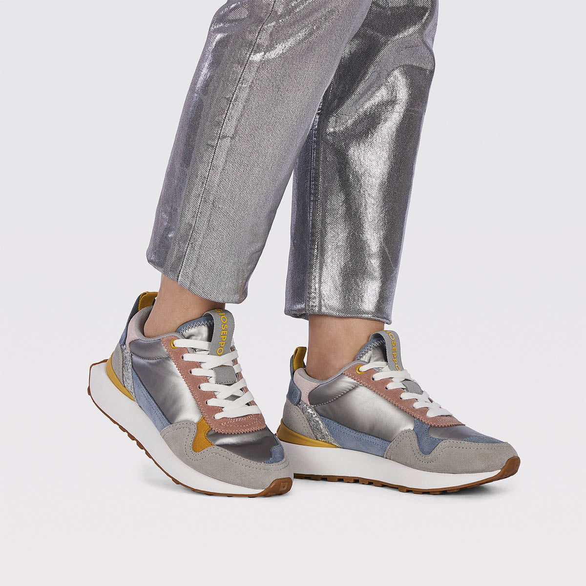 Uderns women's silver retro sneakers with pastel details