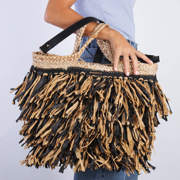 CAPAZO COLOR NATURAL CON FLECOS SARANDE