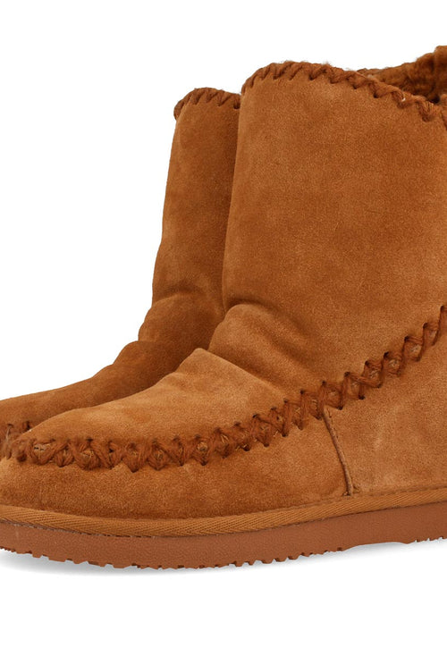 Botines marrones de estilo australiano con cuña interna para mujer